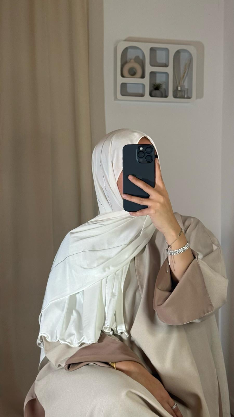 Hijab en jersey premium à strass